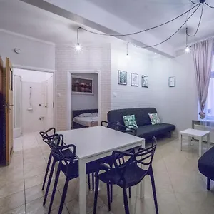  Apartament Izaaka Polska