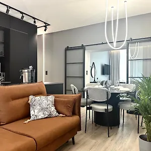  Apartament Szewska ~ 200m Main Square ~ Self Check-in 20h Polska