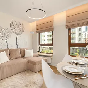 Golden -new Stylish In The Center- Rondo Daszynskiego- Gieldowa Warszawa